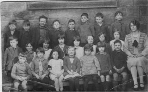 Photograph of Crich Carr pupils c1926