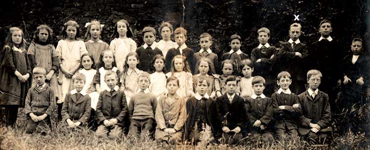 Photograph of Crich Carr Pupils c1915